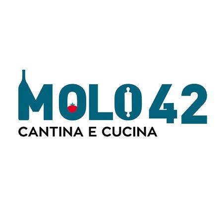 Molo 42